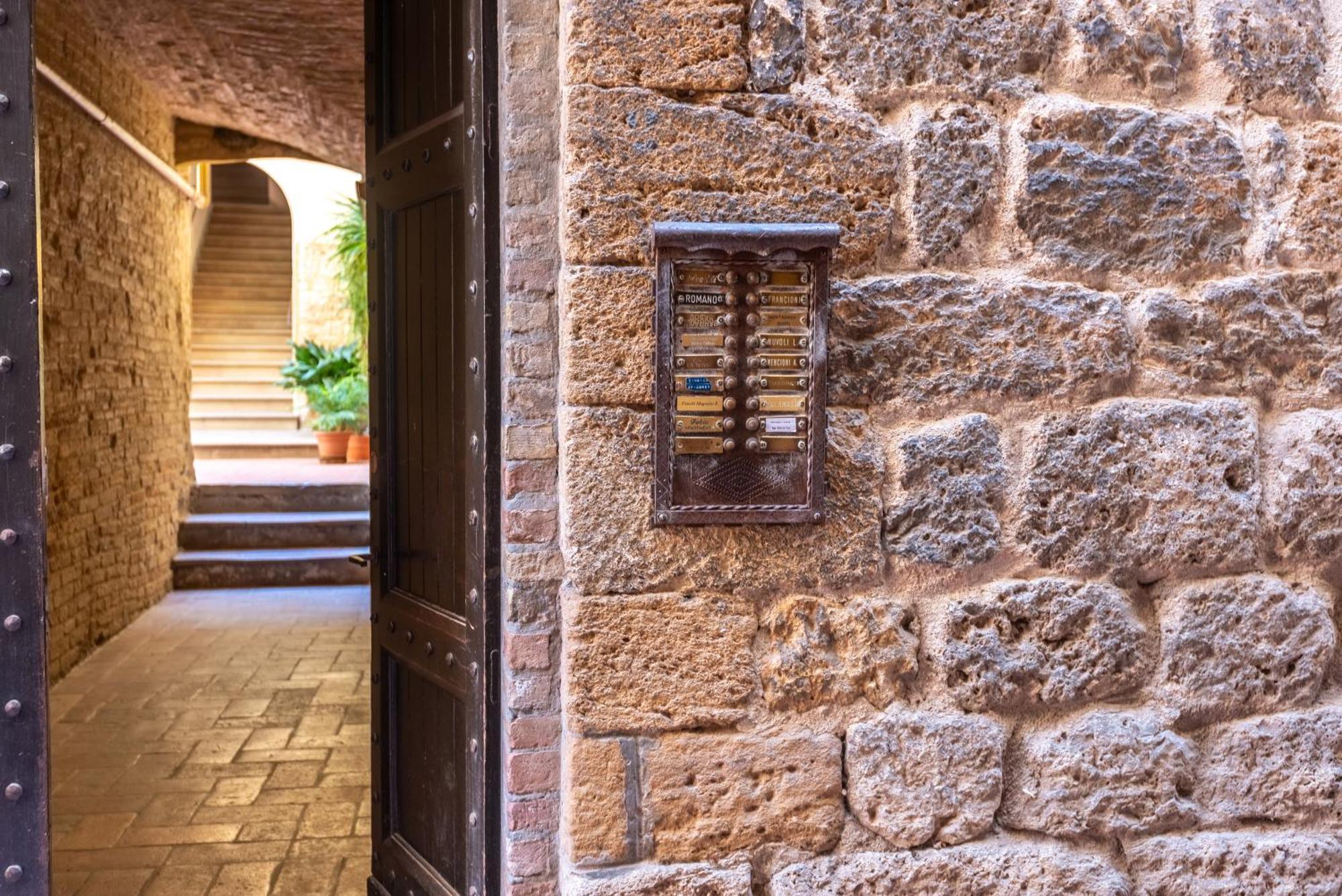 Il Teatro Lägenhet San Gimignano Exteriör bild